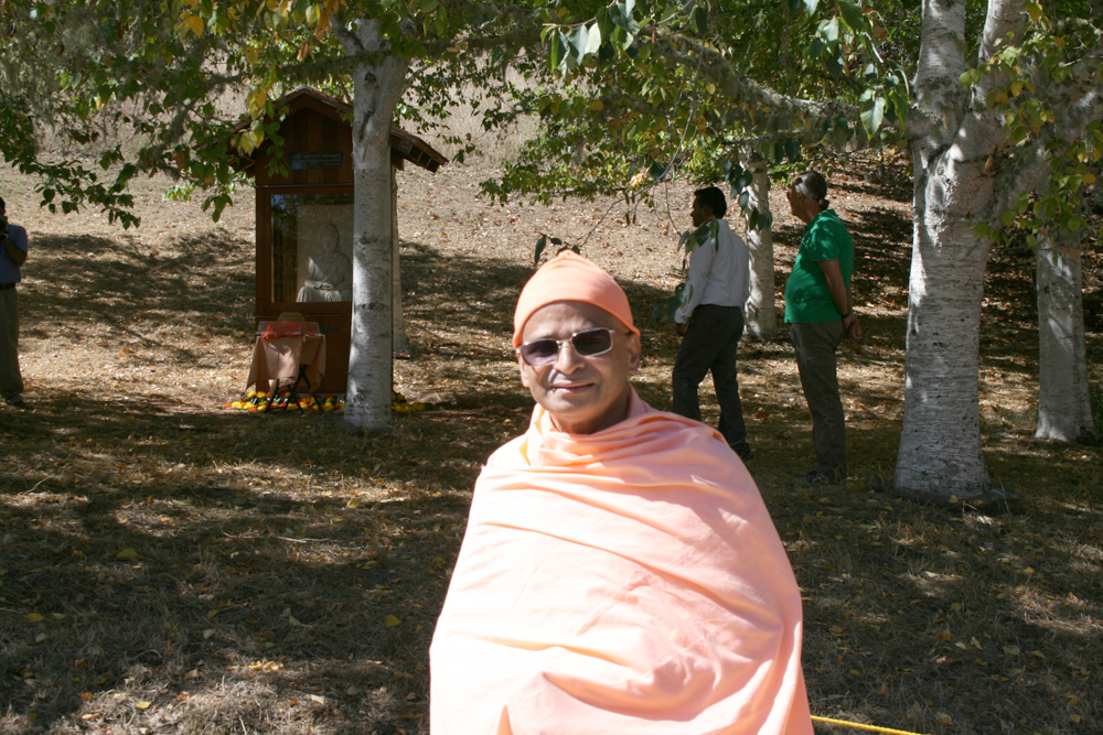 2-Swami-Tattwamayananda