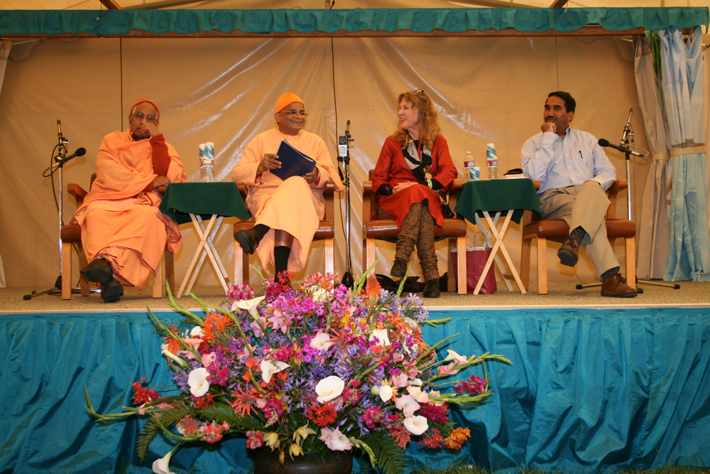 Discussion-swamis-devotees